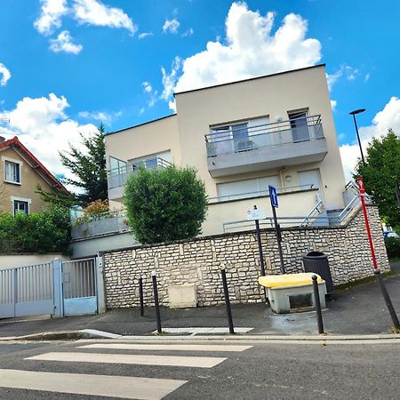 Superbe Appartement ,Proche De Paris, Dans Residence Privee , Ideal Familles, Parking Et Wifi Gratuits! ! ! Витри-сюр-Сен Экстерьер фото